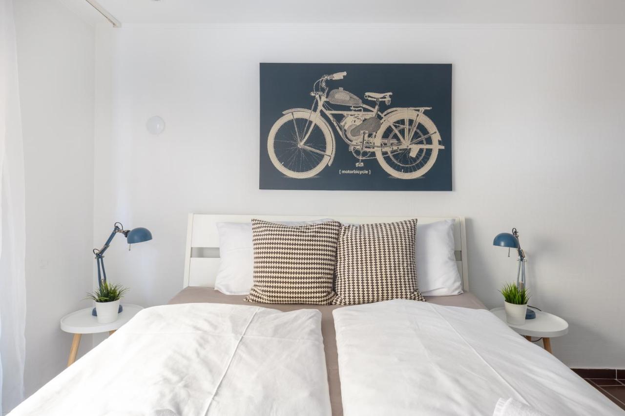 Space In Gozsdu Apartment Budapest Exterior photo
